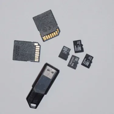 microSDカード メーカー別グレード・スペック完全ガイドのサムネイル